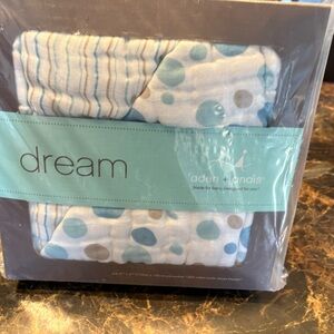 Aden + Anais Blue and White Dream Blanket, Brand new, unopened